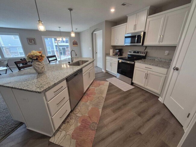 Photo - 759 Walton Ter Dr