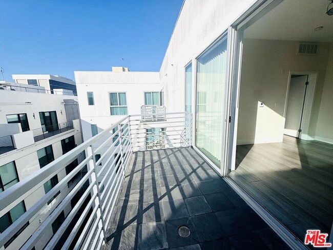 Photo - 1241 5th St Unit 502