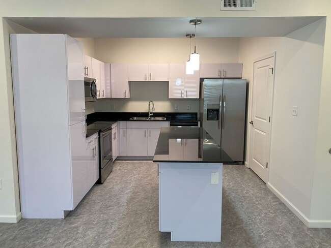 Photo - Hampton Astoria