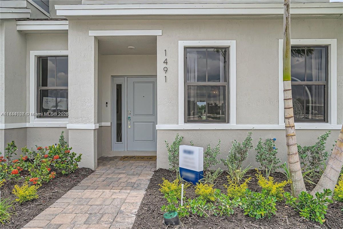 Photo - 409 NW 12th Ave