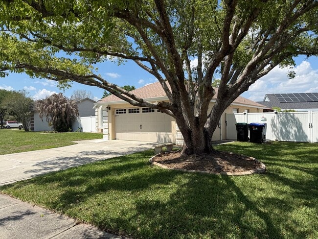 Photo - 2139 Fairmont Cir