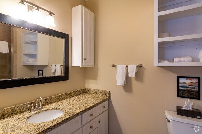 Photo - Leasing for FALL 2026! 3Bed/3Bath Townhouse walking distance to FSU! $850/bedroom