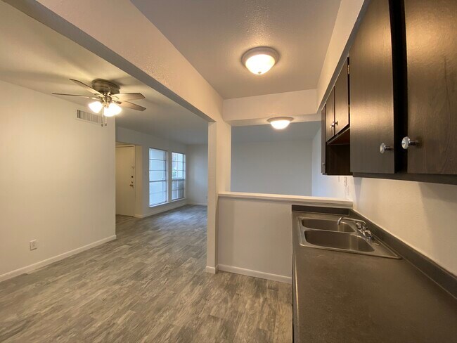 Photo - Pine Ridge Apartments