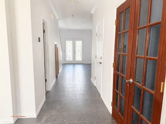 Photo - 1002 Acanthus St