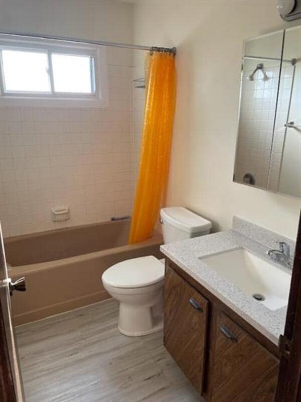 Photo - 512 Breezy Point Dr