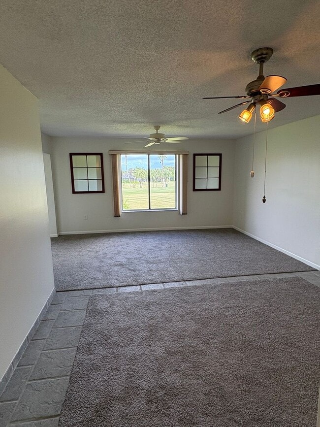 Photo - (55+) 2/2 Condo in the Peaceful Miles Gran...