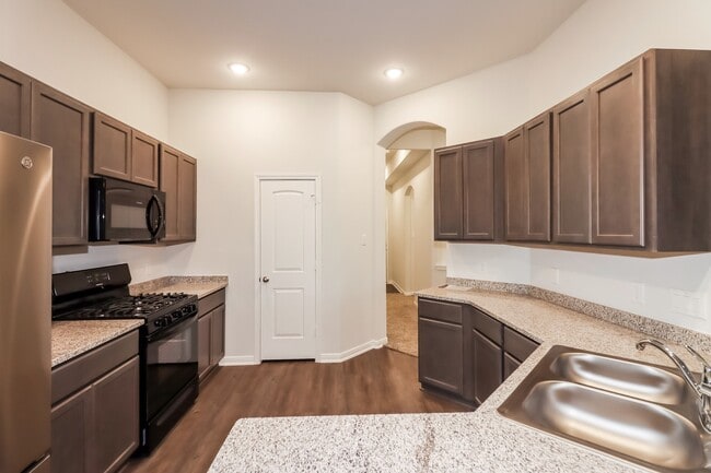 Photo - 26020 Babe Ruth Dr