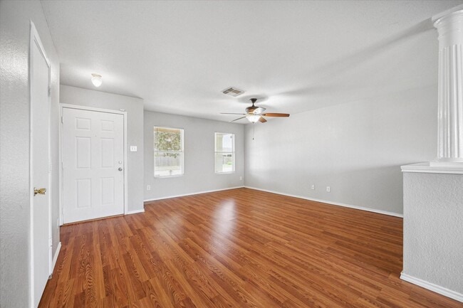Photo - 2218 Heath Ridge Ln