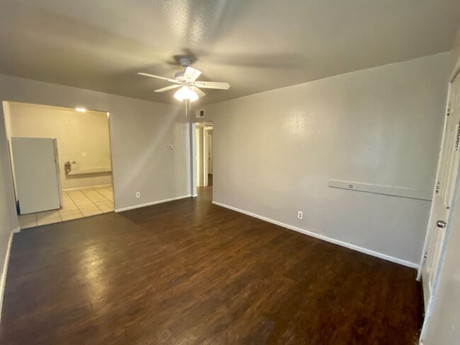 Photo - 4613 Belton Ave Unit A