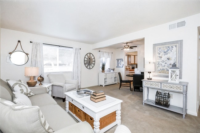 Modelo de sala de estar - Edgefield Apartments