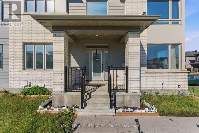 Photo - 660 Fenwick Wy