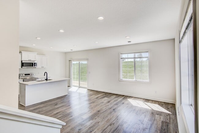 Photo - 2463 Cedarwood Ln