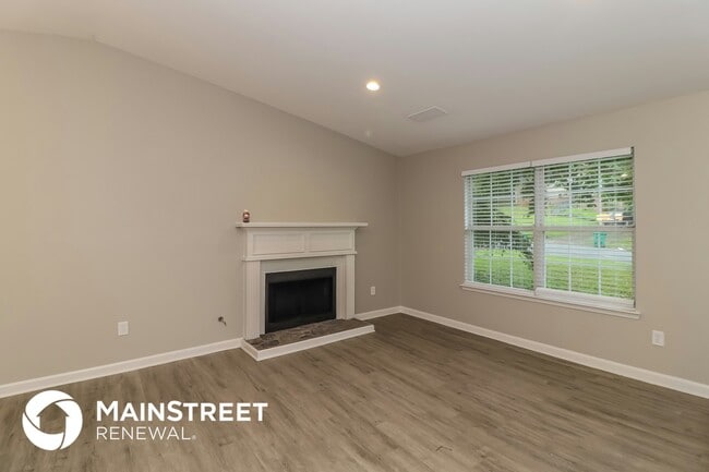 Photo - 3020 Orbit Cir