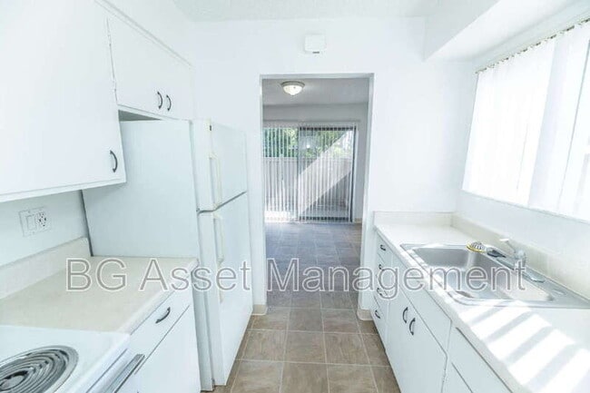 Photo - 1746 Kidder Ave Unit 5