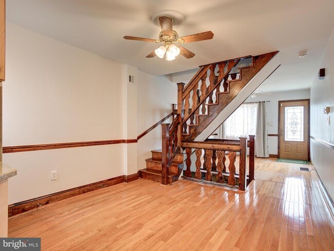Photo - 2250 Ritter St