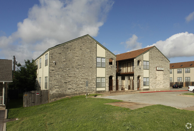 Building Photo - Princeton Condominiums