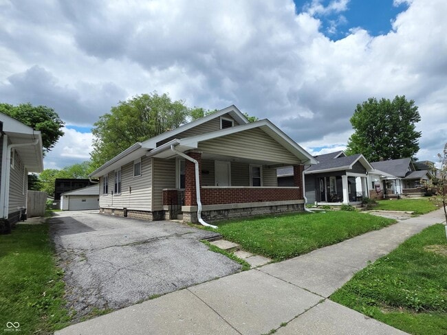 Photo - 1534 Dawson St