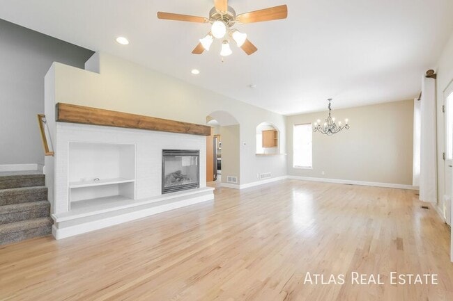 Photo - 2815 Canby Way