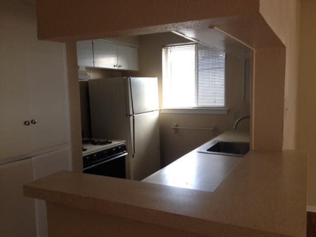 Photo - 406 E 30th St Unit 204