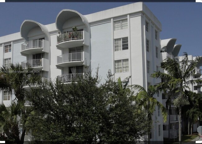 Photo - 488 NW 165th St Condominio Unidad B-409