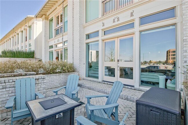 Photo - 580 Heatherden Ave