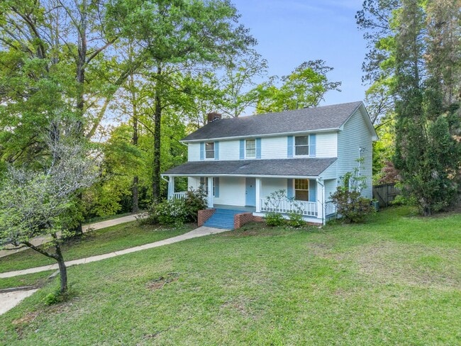 Building Photo - 1609 Chickasaw Dr