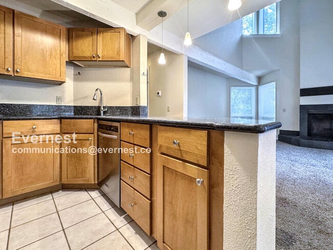 Photo - 777 Poplar Ave Unidad 767