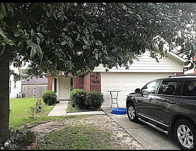 Building Photo - 20711 Sycamore Wood Dr Rental