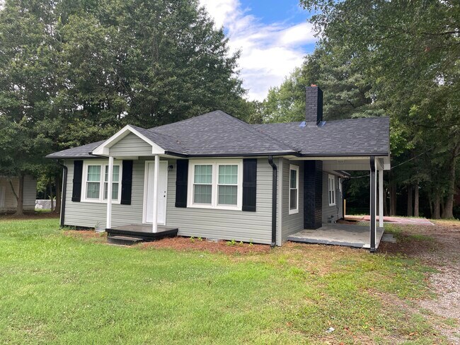 Photo - 820 Hamrick St