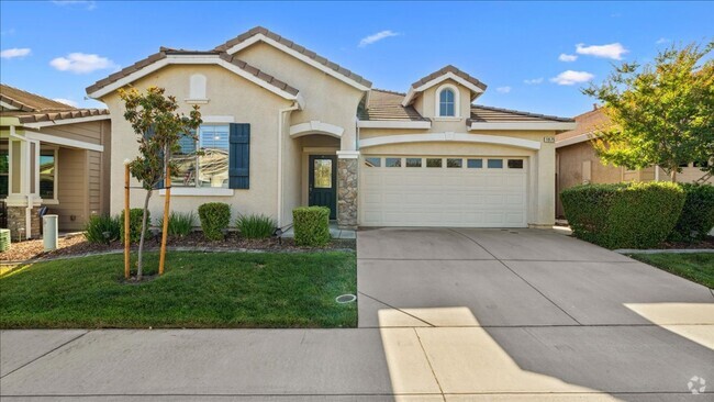 Building Photo - 1875 Verrazona Dr Rental