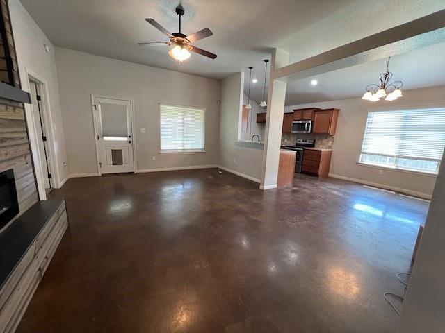 Photo - 319 Foxtrot Ln