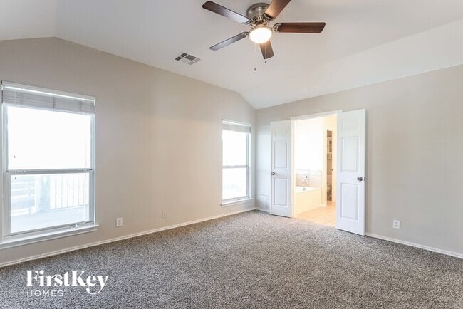 Photo - 315 Willow Grove Dr
