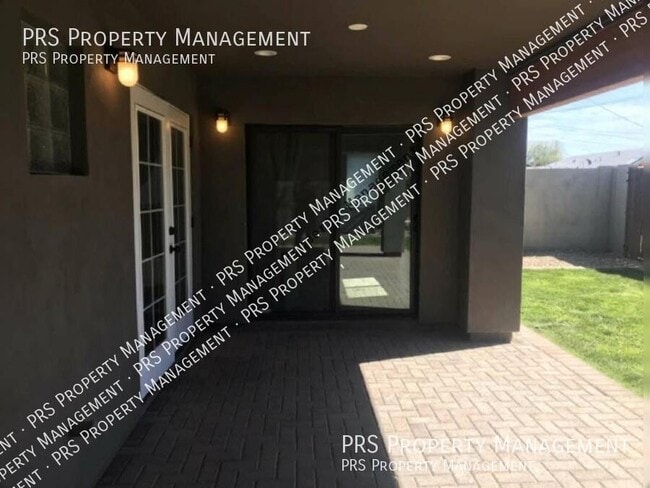 Photo - 603 E Solana Dr