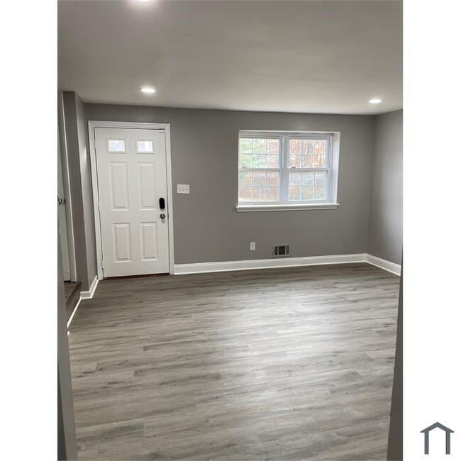 3 Bedroom County Home