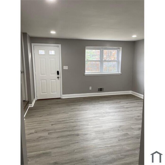 Photo - 3 Bedroom County Home