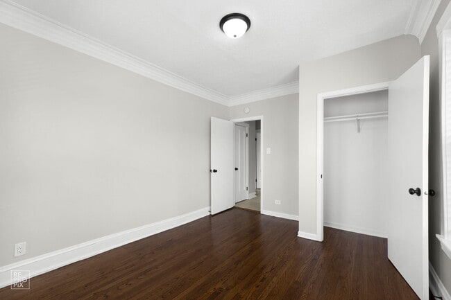 Photo - 703 N Austin Blvd