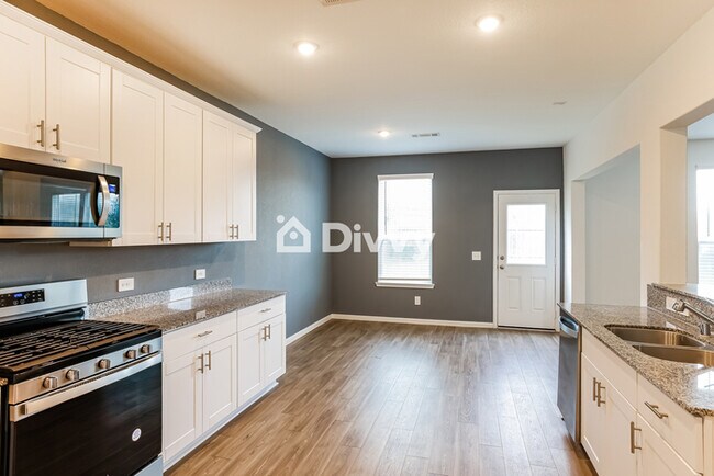 Photo - 5707 Finely Run Street