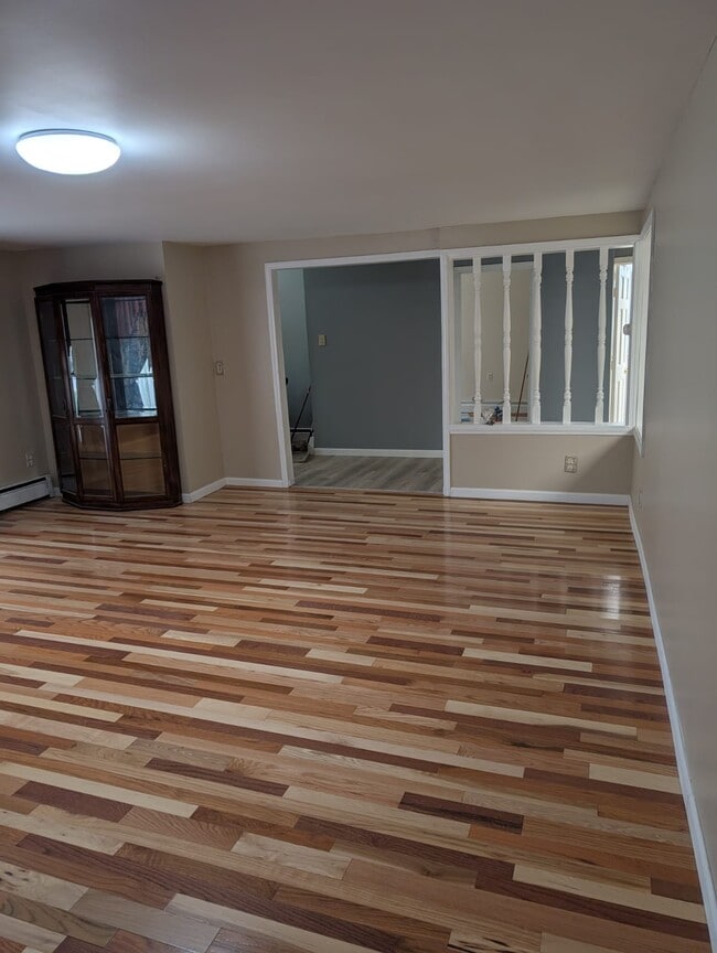 Photo - 270 Heim Rd House