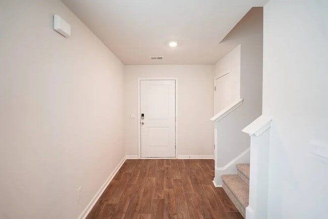 Photo - 472 Coconut Dr