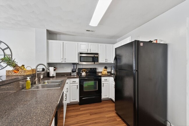 Photo - House for Rent in Norfolk