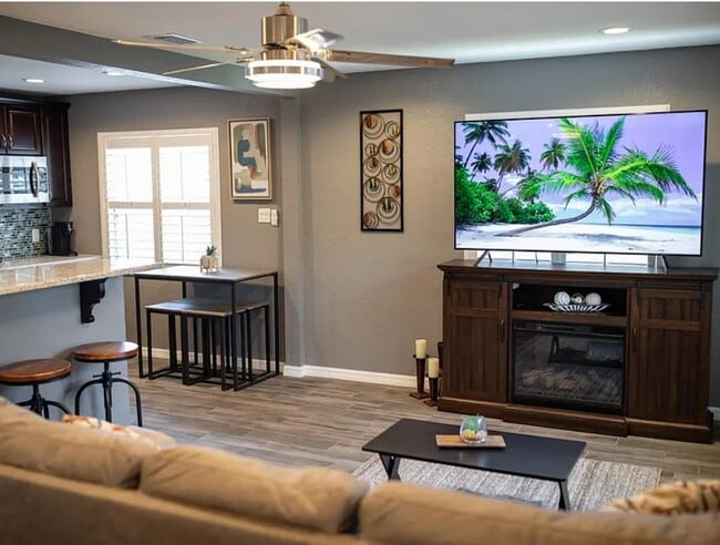 Photo - 3620 47th St N