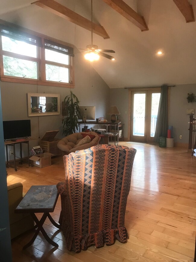 Photo - 304 Iron Ridge Loop