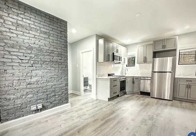 Photo - 7742 N Eastlake Ter Unit 2w