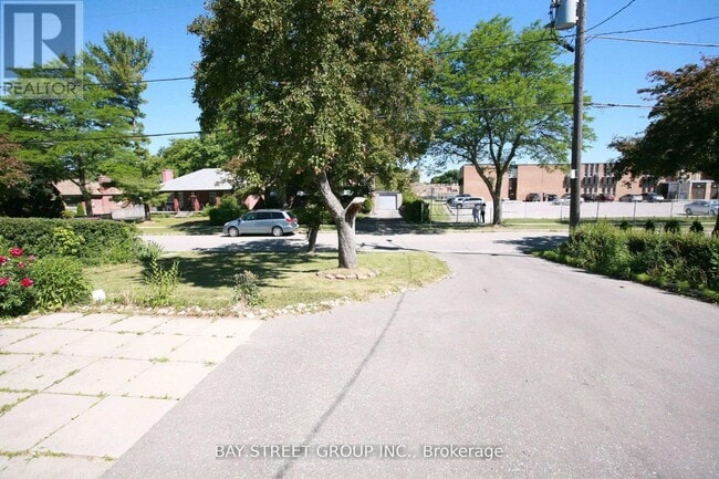 Photo - 31 Kenton Dr