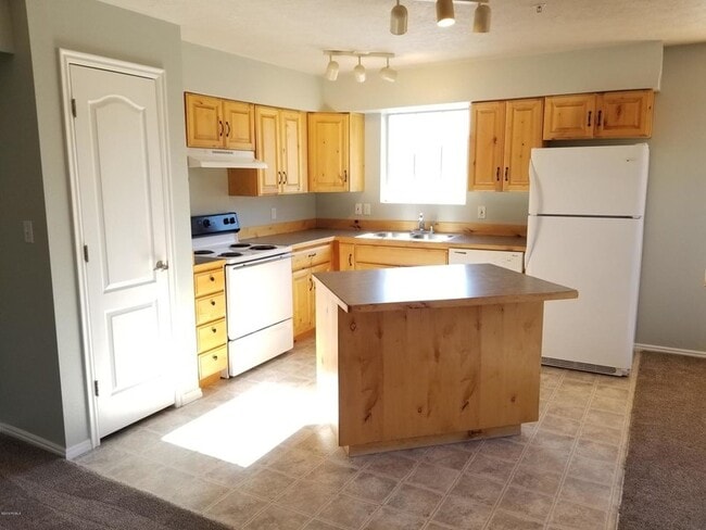 Photo - 1797 Fox Bay Dr