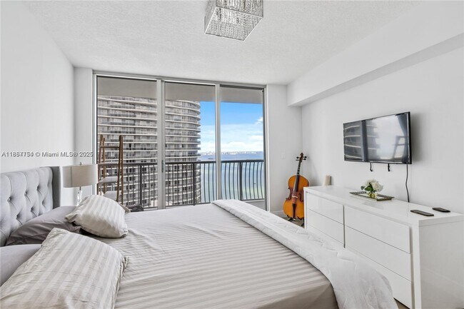 Photo - 1750 N Bayshore Dr Unit 3003
