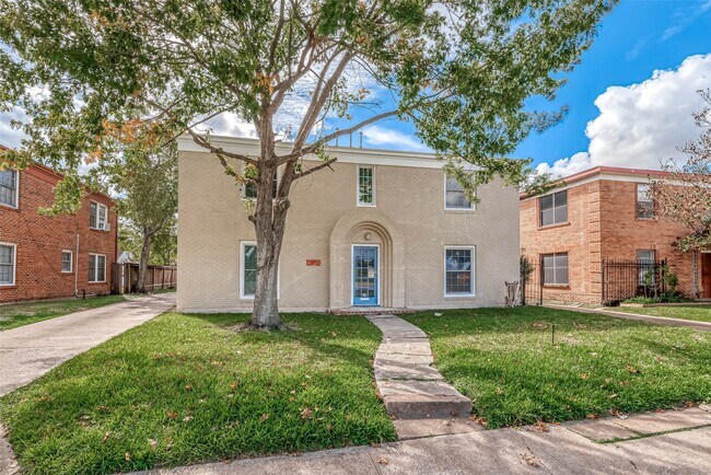 Photo - 6630 Lawndale St Unit 2