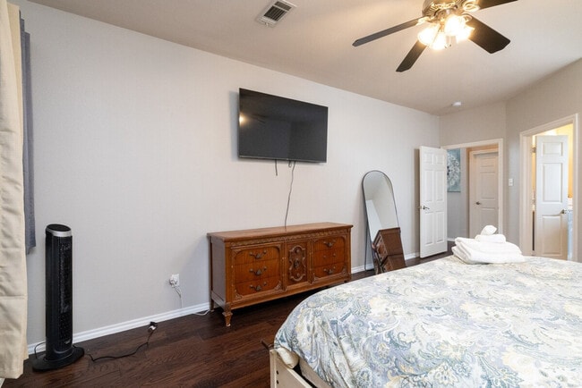Photo - 8733 Shadow Trace Dr Unit SI ID1575043P