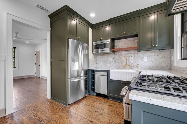 Photo - 1504 Isabel Ct Unit # 2