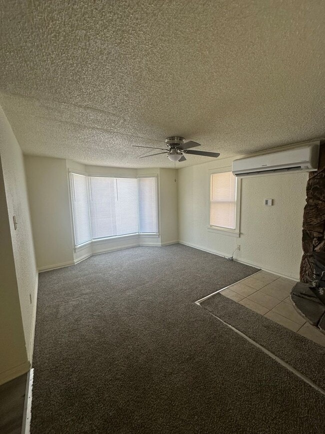Photo - Spacious 4 Bedroom!